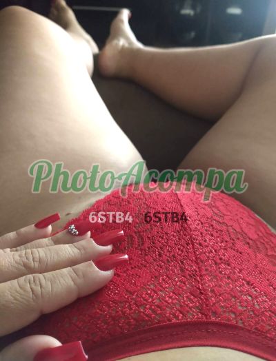 Jade, mulher que faz videochamadas e sexting