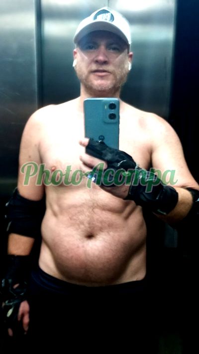 Ruivo, garoto de programa em São Paulo