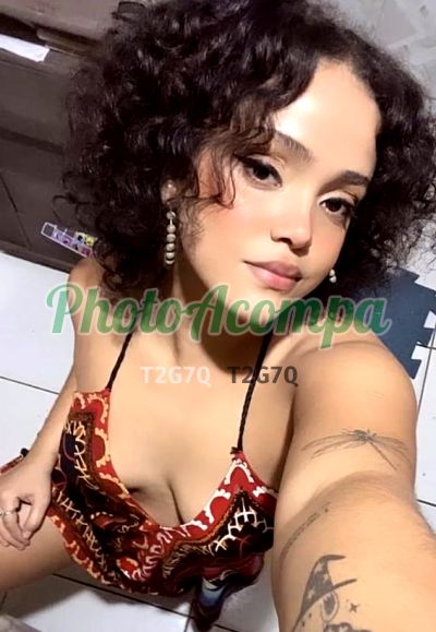 Kamila Dantas, mulher que faz videochamadas e sexting