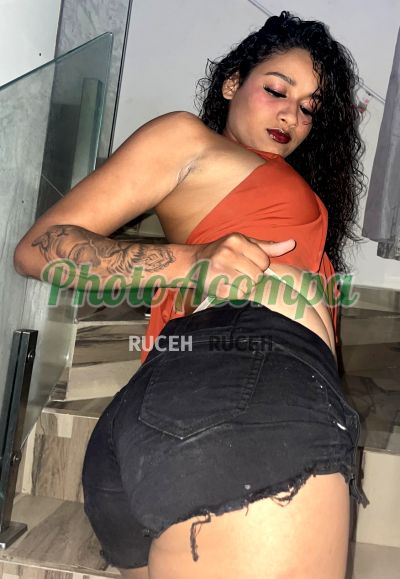 Rafaela, acompanhante no Guarujá