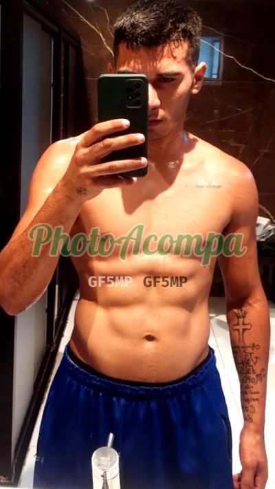 Vinícius (55) 99924-7024, garoto de programa em São José