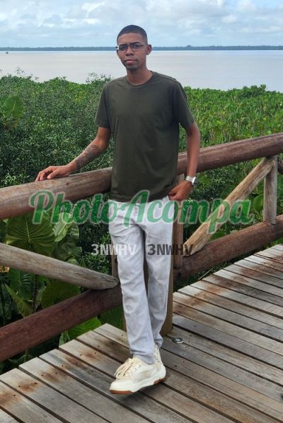 Matheus (81) 99561-7014, garoto de programa em Recife