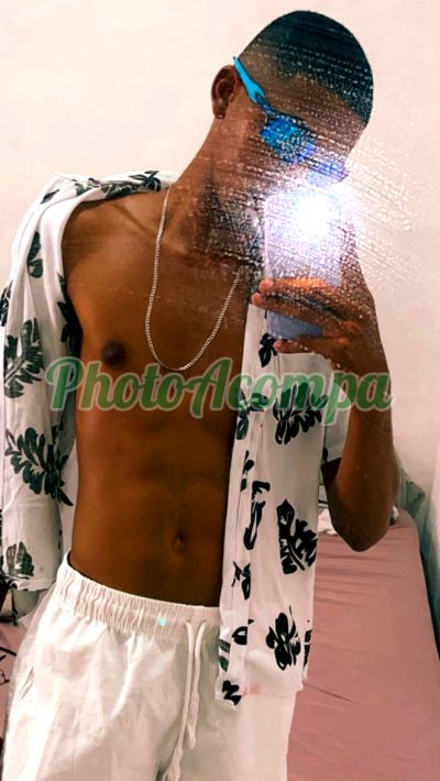 Matheus (81) 99561-7014, garoto de programa em Recife