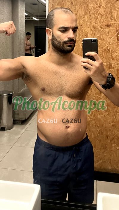 Roberto (21) 97013-9206, garoto de programa na Zona Sul (RJ)