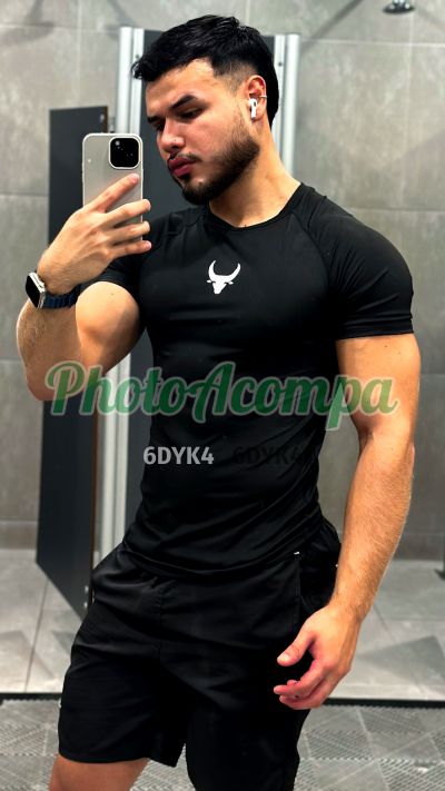 Theo Ferraz (21) 98324-5045, garoto de programa no Rio de Janeiro