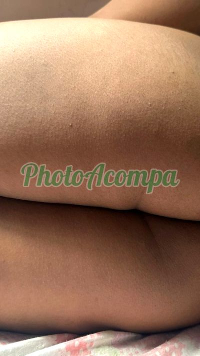 Júlia, garota de programa no Guarujá