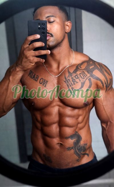 Gustavo (41) 99254-4613, garoto de programa no Centro (Curitiba)