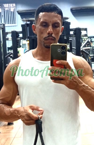 Leonardo (47) 93380-5882, garoto de programa em Blumenau