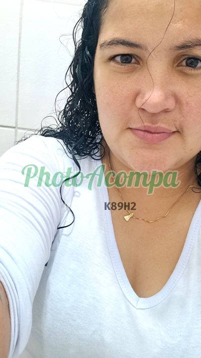 Amanda Lima Gomes, mulher que faz videochamadas e sexting