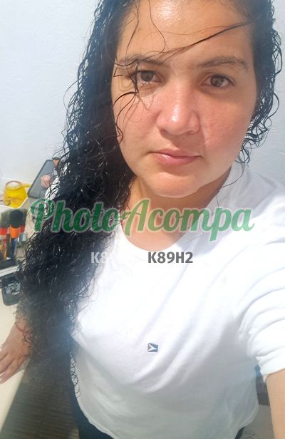 Amanda Lima Gomes, mulher que faz videochamadas e sexting