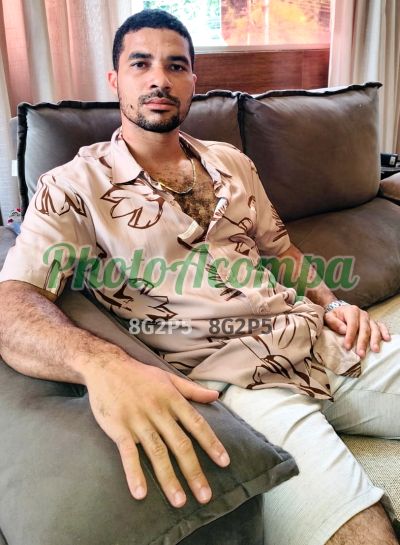 Marcos (38) 99757-4610, garoto de programa em Cidade Ocidental