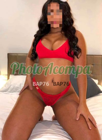 Jessika, acompanhante em Santos