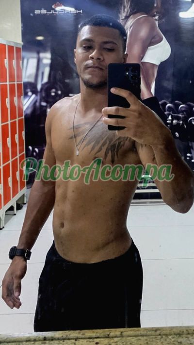 Kevin (21) 96553-7103, garoto de programa em São João de Meriti