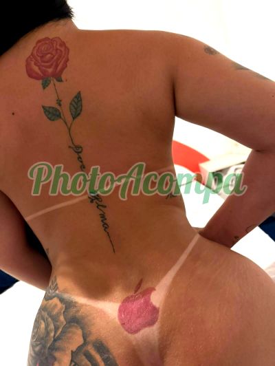 Sabrina (13) 99694-8397, escort em Praia Grande