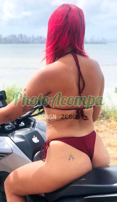 Duda, mulher que faz videochamadas e sexting