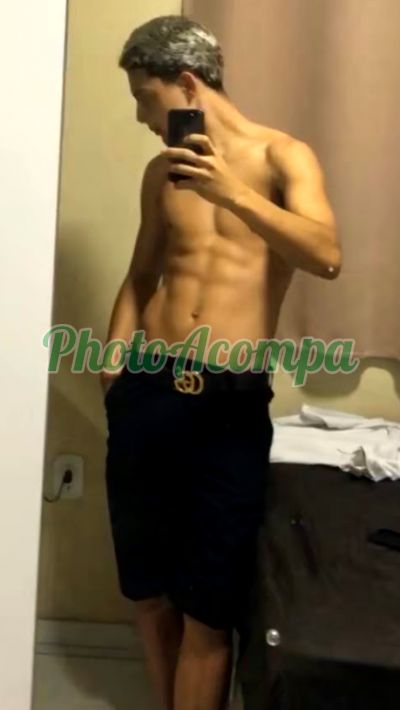 Breno (28) 99275-4394, garoto de programa em Cachoeiro de Itapemirim