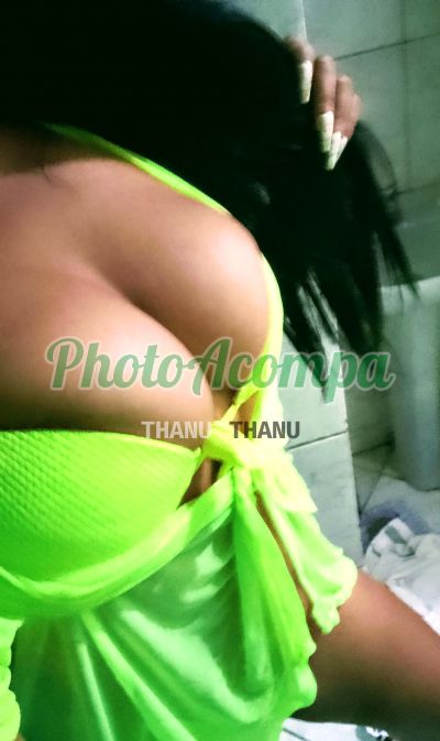 India, escort em Porto Alegre