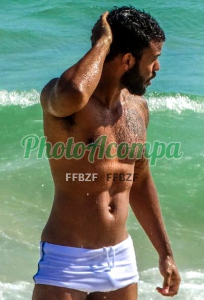 Vasconcellos (21) 99771-6598, homem que faz massagens eróticas no Centro (RJ)