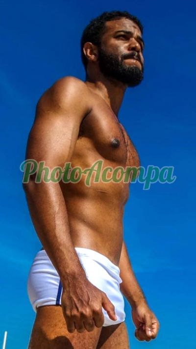 Vasconcellos (21) 99771-6598, homem que faz massagens eróticas no Centro (RJ)