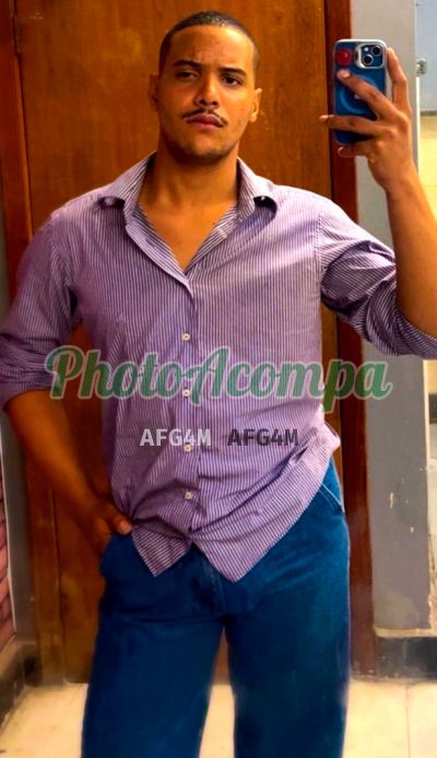 Elias (61) 99231-7490, garoto de programa em Goiânia