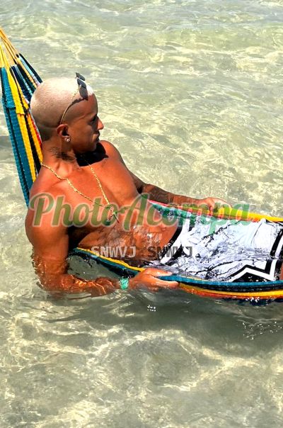 Artista (21) 97910-7590, garoto de programa na Barra da Tijuca (RJ)