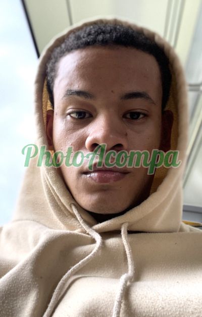 Jhon (13) 99205-3914, garoto de programa em São Vicente