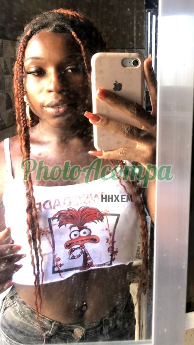 Eva (21) 97324-5803, travesti em São João de Meriti