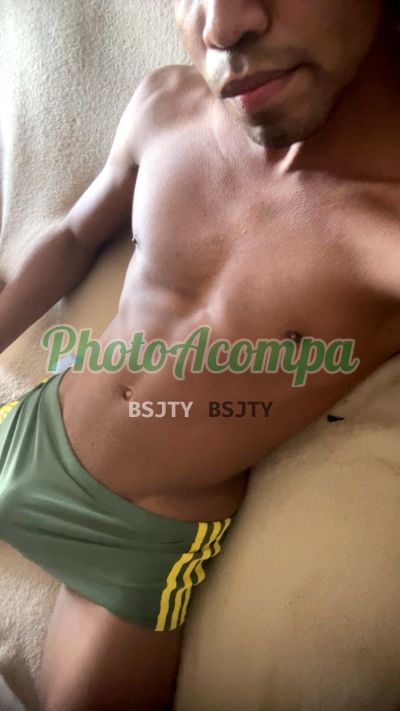 Pretinho Dotado (61) 99826-5140, garoto de programa em Brasília