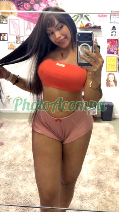 Yuna Mesquita (11) 91063-9271, travesti na Liberdade (SP)