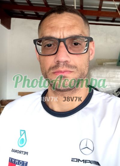 Paulo, garoto de programa em São Paulo
