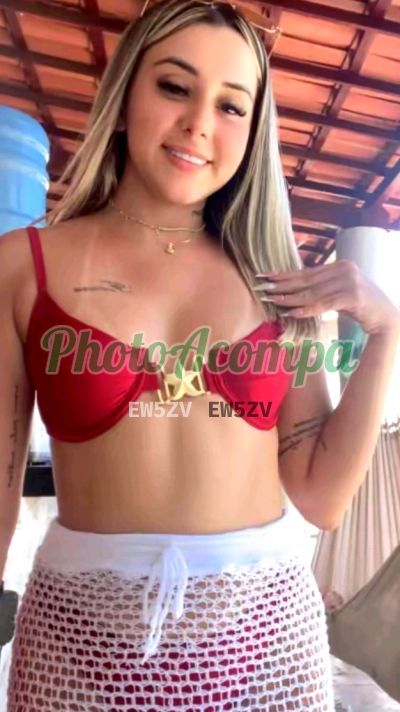Ayla, mulher que faz videochamadas e sexting