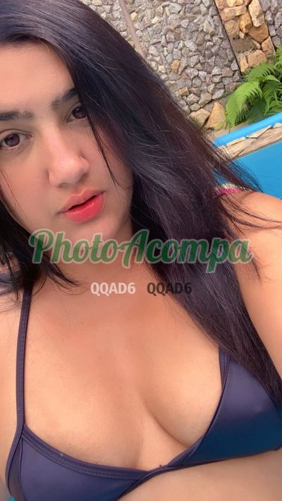 Ana Caroline, mulher que faz videochamadas e sexting