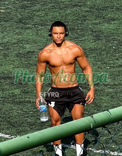 Bernardo (21) 97736-3808, garoto de programa no Rio de Janeiro