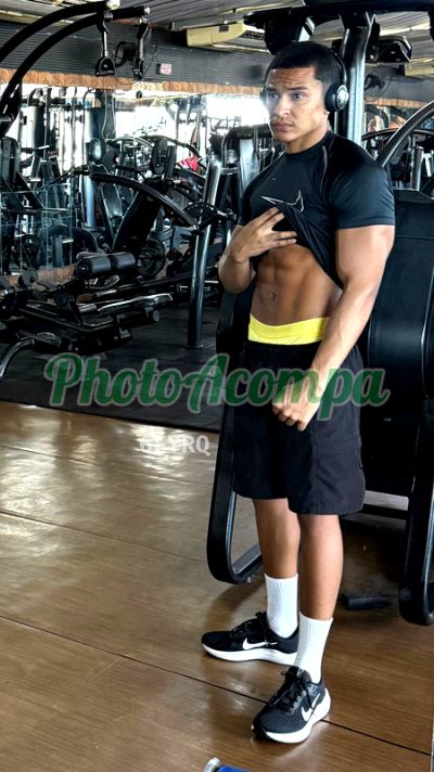 Bernardo (21) 97736-3808, garoto de programa no Rio de Janeiro
