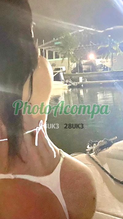 Gabrielle Santos, garota de programa em São Vicente