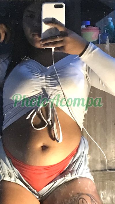 Karol (11) 93030-9700, acompanhante em Tramandaí
