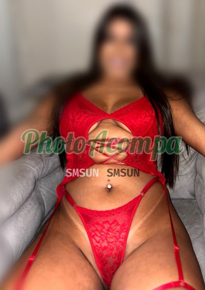 Aysha, mulher que faz videochamadas e sexting