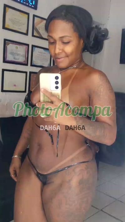 Júlia Sampaio (81) 99568-9752, garota de programa em Olinda