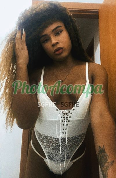 Mell Foox, travesti na Zona Oeste (RJ)