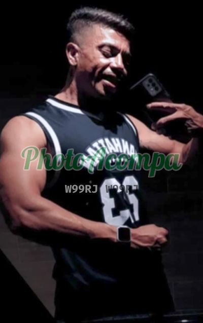 Charles Yuri (21) 99061-3161, garoto de programa na Lapa (RJ)