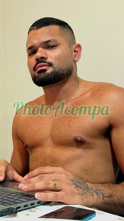 Barbeiro nu Massoterapeut (21) 97029-1510, garoto de programa no Rio de Janeiro