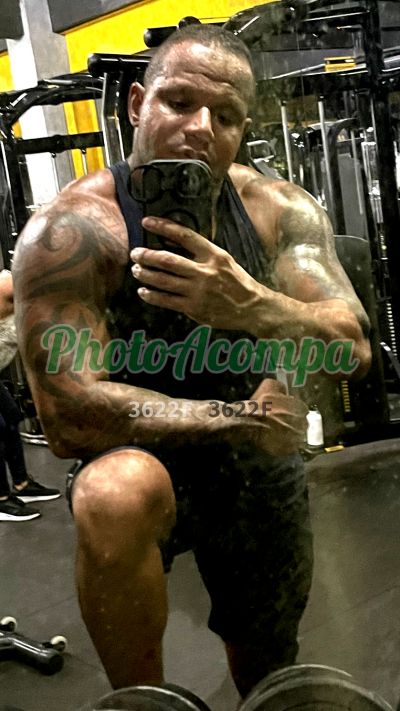Máximo terapeuta (21) 99716-5878, homem que faz massagens eróticas na Barra da Tijuca (RJ)
