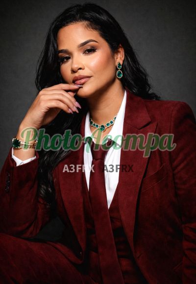 Marga Madhur (21) 99458-6116, escort na Barra da Tijuca (RJ)