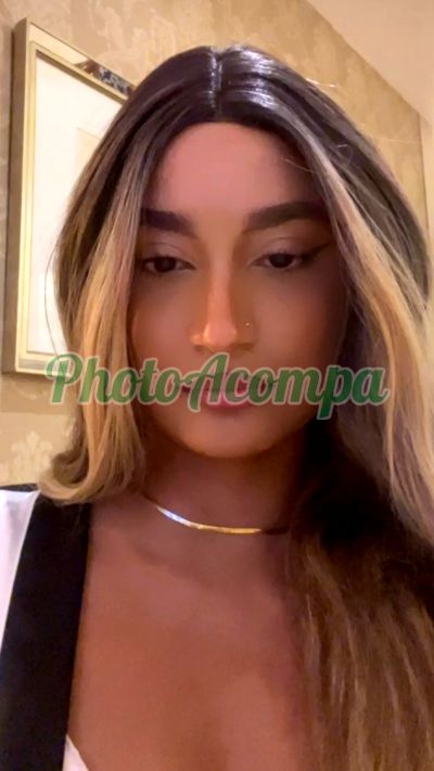 Iza Coutry, garota de programa no Recreio dos Bandeirantes (RJ)