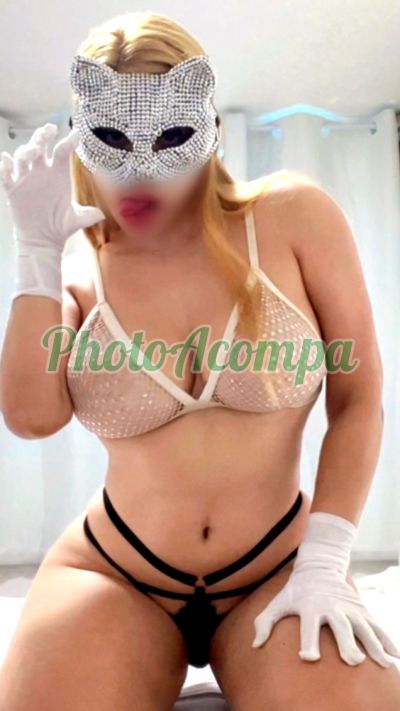 Bia, mulher que faz videochamadas e sexting