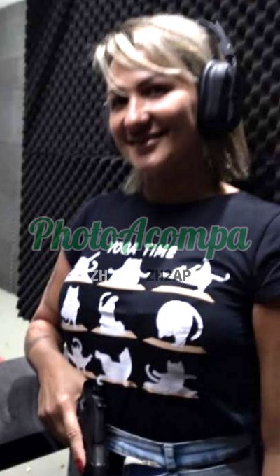 Loira (12) 99601-8076, escort em São Sebastião
