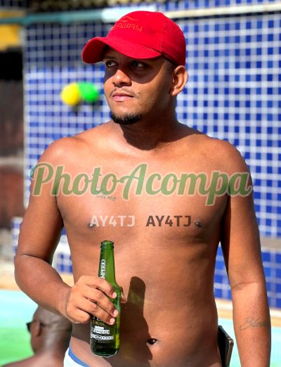 Edivan de Jesus Araujo (71) 99215-8225, garoto de programa em Salvador