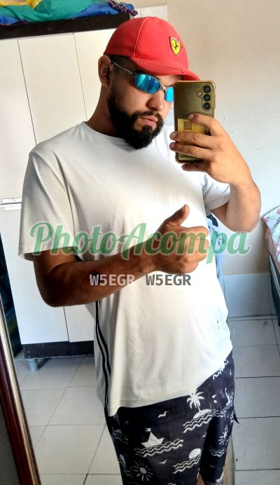 Tom Silva (11) 92600-5043, garoto de programa em Cotia
