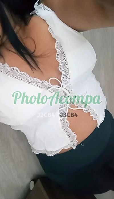 Samantha, massagista em Moema (SP)