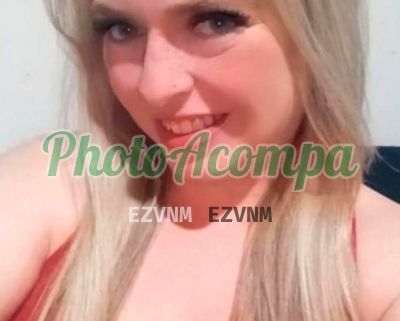 Cacau Borges, mulher que faz videochamadas e sexting